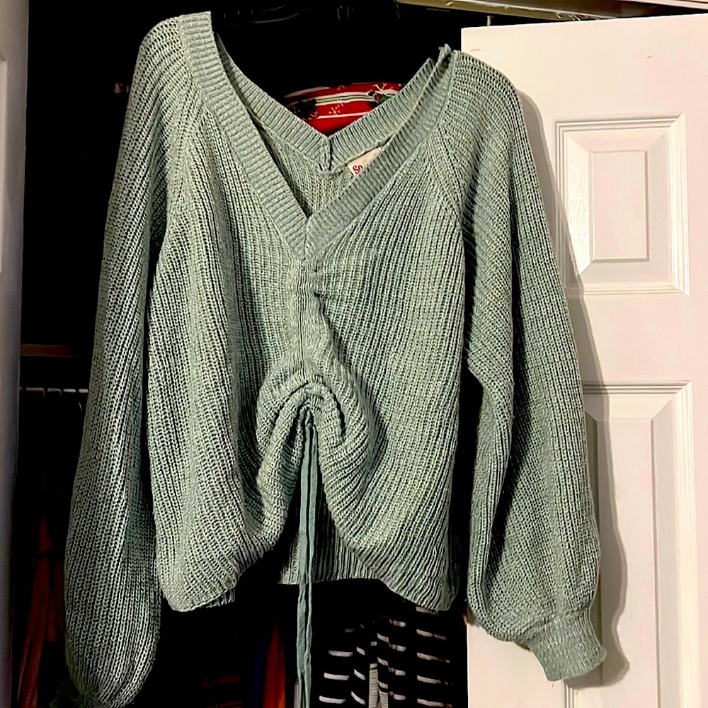 SO Mint sweater top size XL